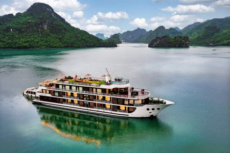 DORA CRUISES- A LUXURY 5 STAR CRUISE IN LAN HA BAY