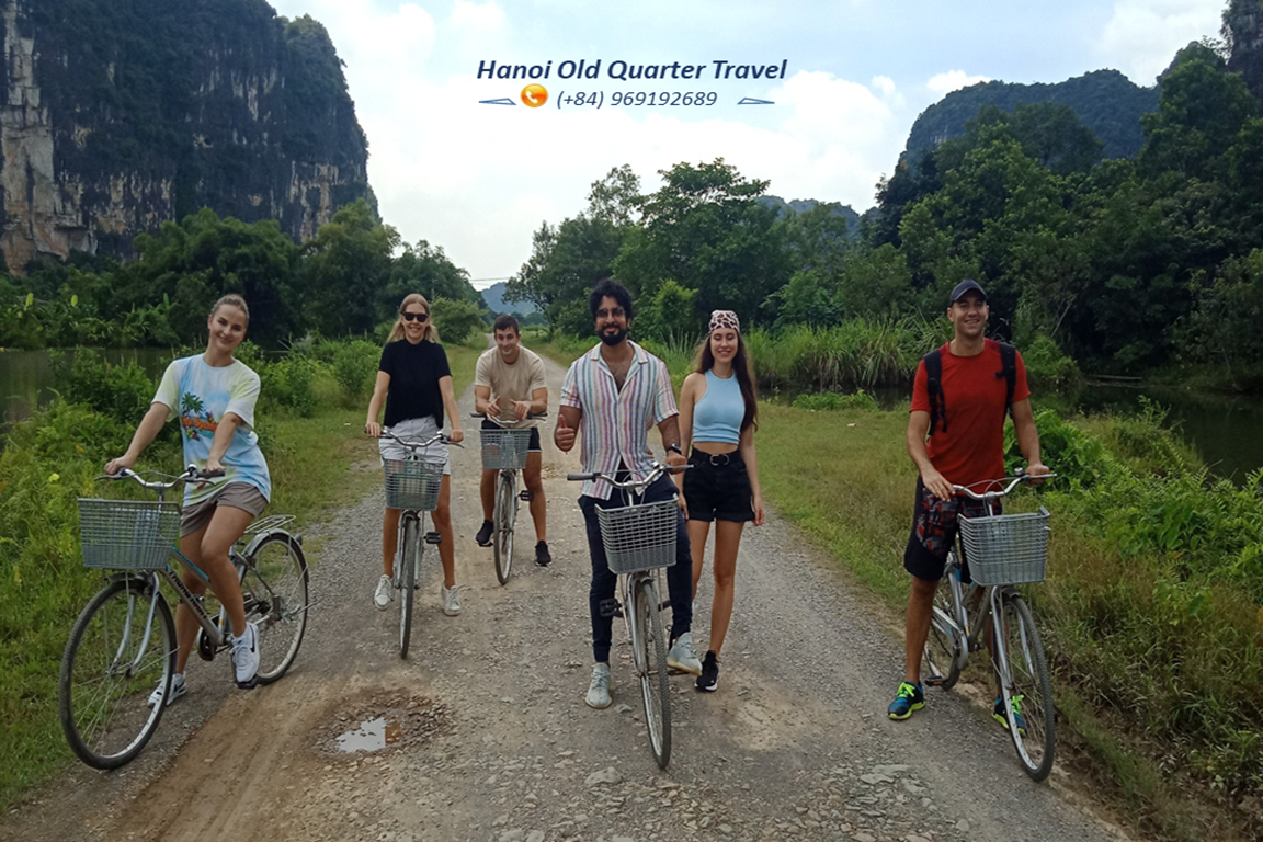 Hoa Lu – Tam Coc – Mua Cave 1 Day (Medium Group)