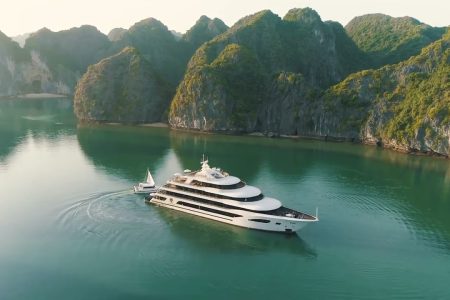 SCARLET PEARL CRUISES- A LUXURY 5 STAR CRUISE IN LAN HA BAY