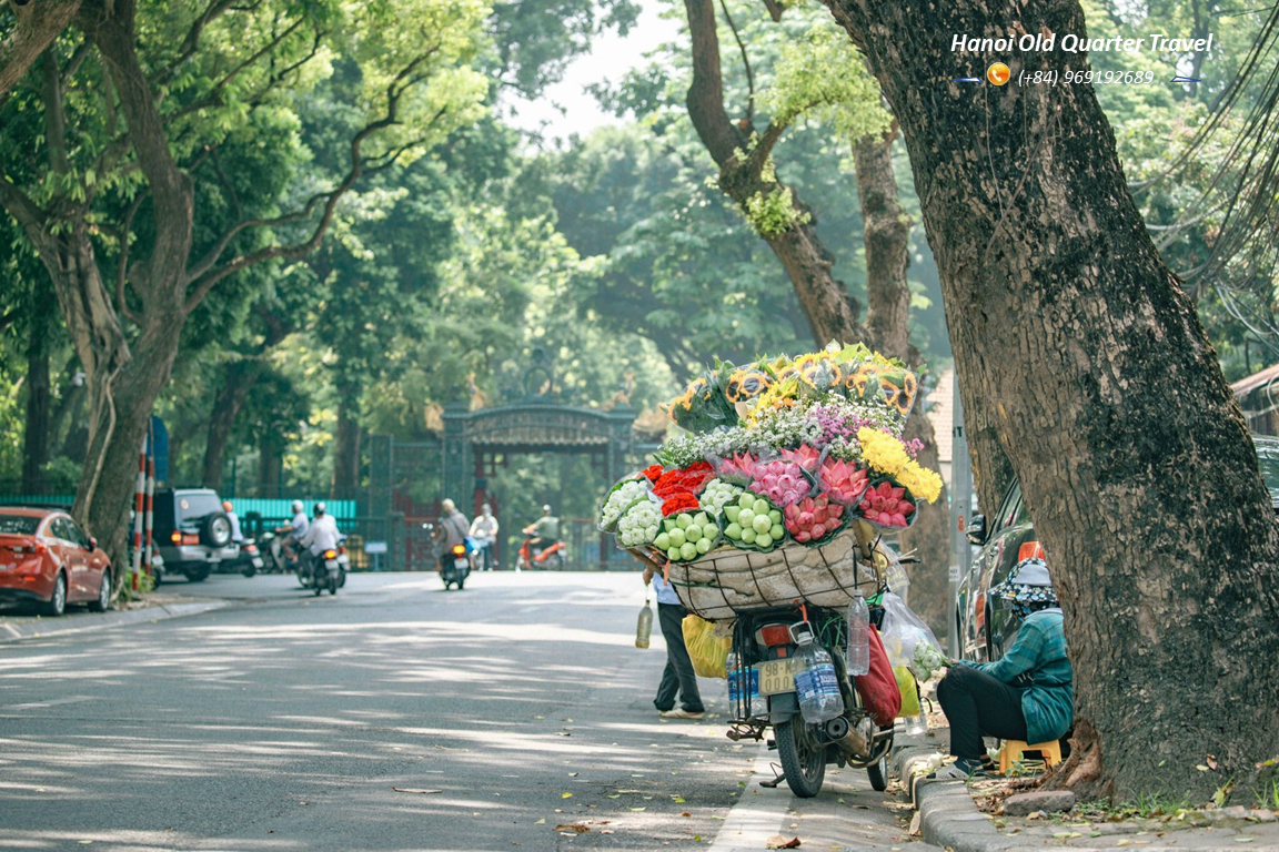 Hanoi Sightseeing Motorbike Tour