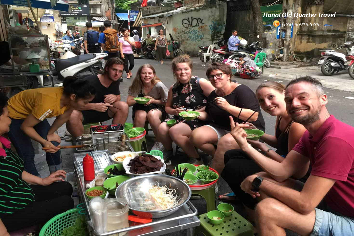 Hanoi Street Food Tour- By Walking