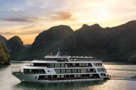 LE THEATRE CRUISES- A LUXURY 5 STAR CRUISE IN LAN HA BAY