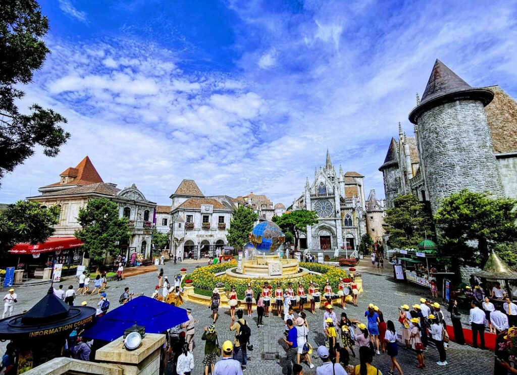 BA NA HILLS – GOLDEN BRIDGE FULL DAY SMALL LUXURY TOUR