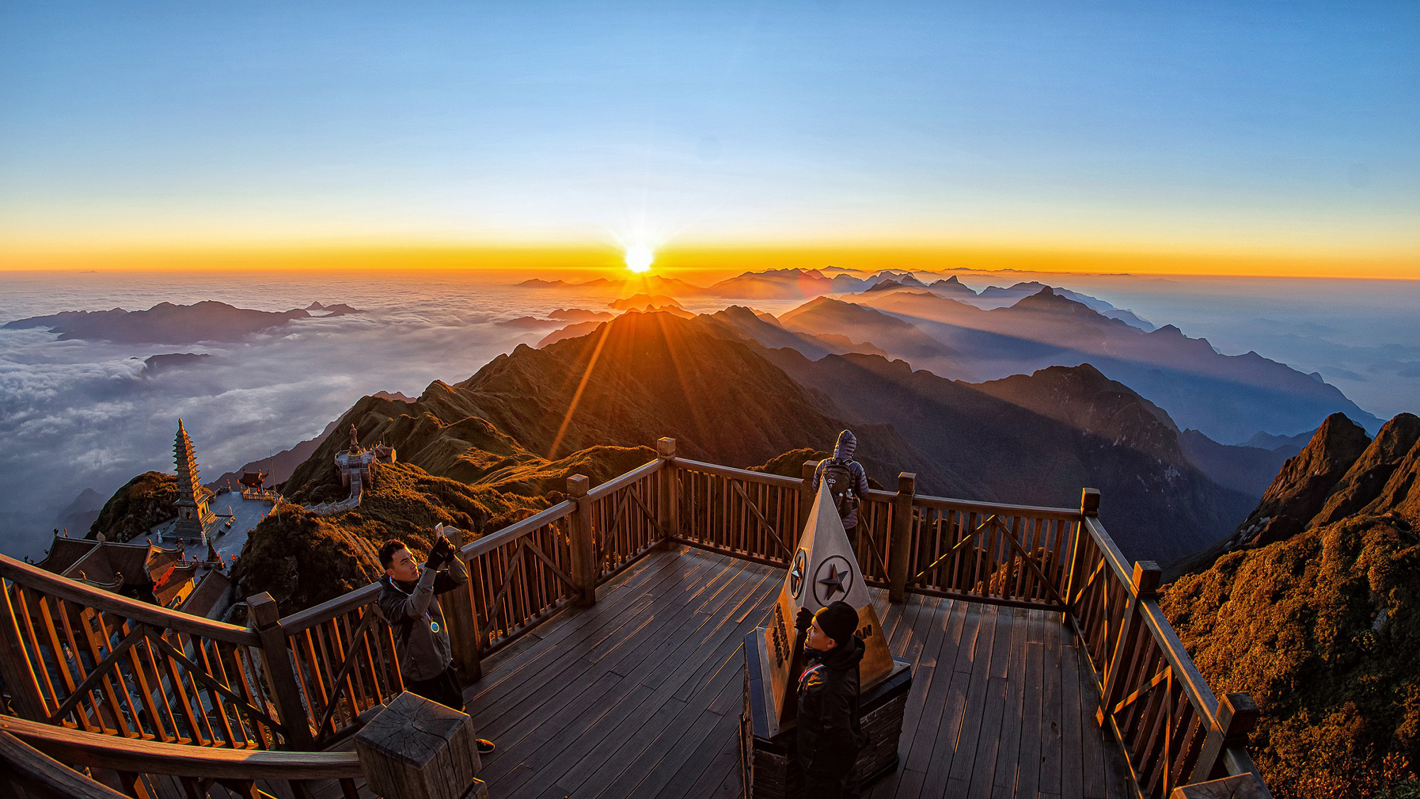 Tour Du Lịch Ghép Đoàn