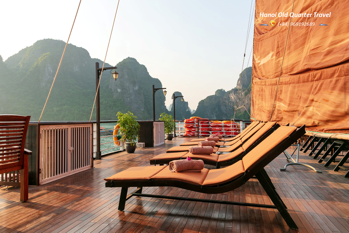 Pelican Classic Cruises- A 4 Star Cruise In Ha Long Bay