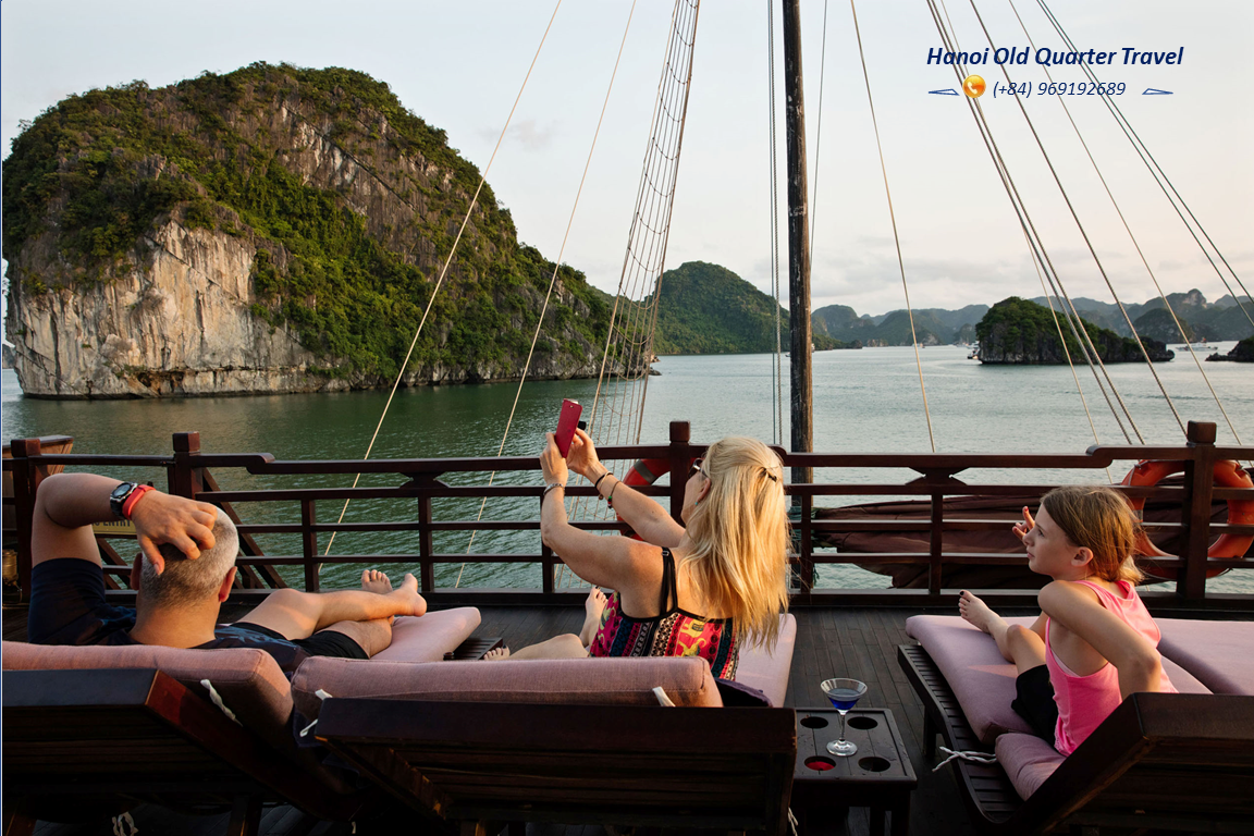 Pelican Glory Cruises- A 4 Star Cruise In Ha Long Bay